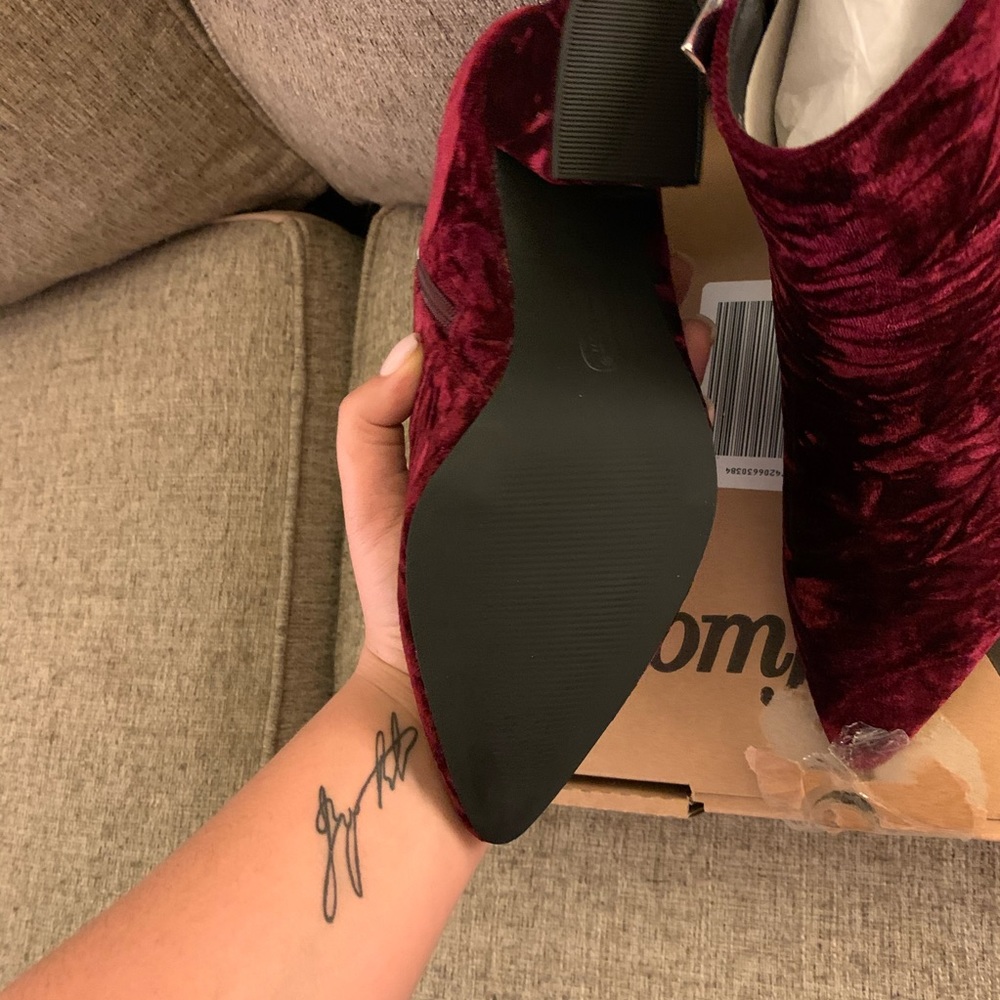 Suede boot - Picture 4 of 6